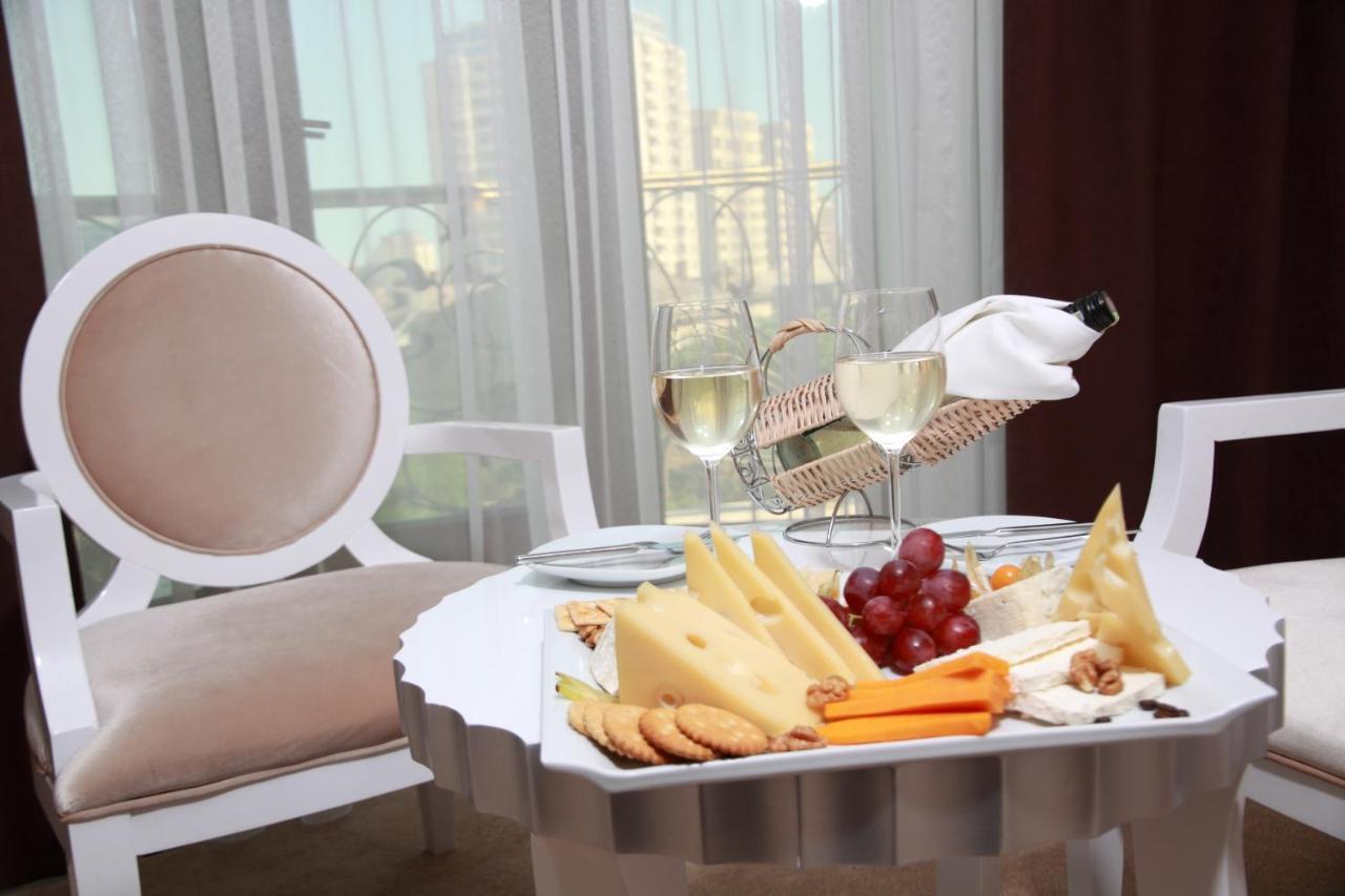 Amber Hotel Baku Kültér fotó