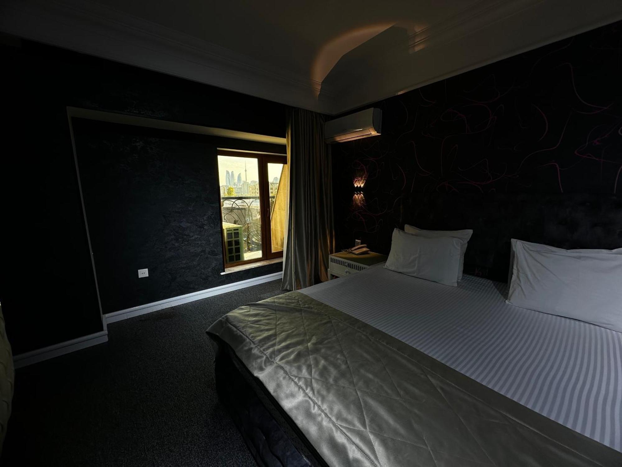 Amber Hotel Baku Kültér fotó
