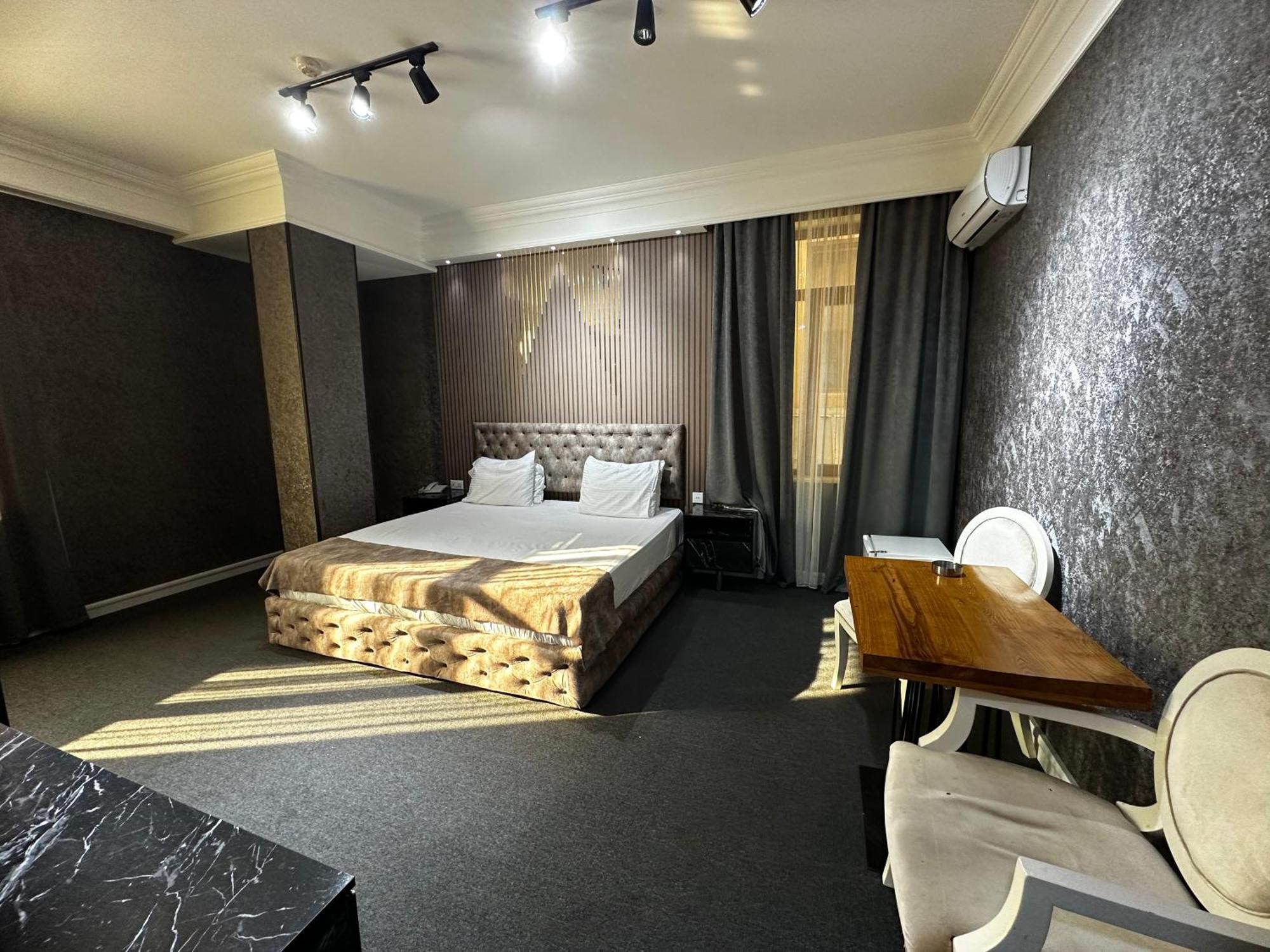 Amber Hotel Baku Kültér fotó